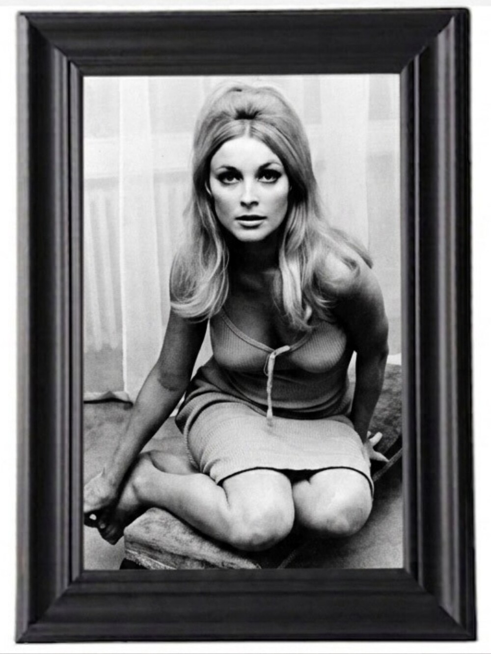 Sharon Tate Movie Star 70s Hollywood Framed Photo Print Art retro vintage movie
